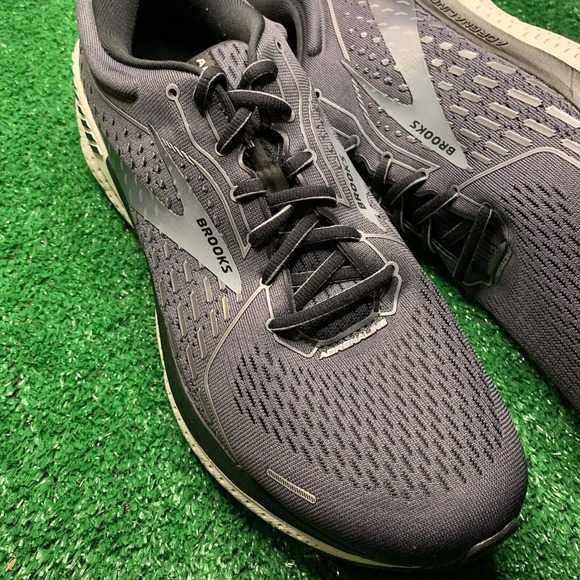 Brooks Adrenaline 21 Men’s Size 12 D Med Gray Black Running Shoes 1103491D093 main image 15